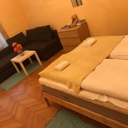 פראג Blahnikova Aparthotel מראה חיצוני תמונה