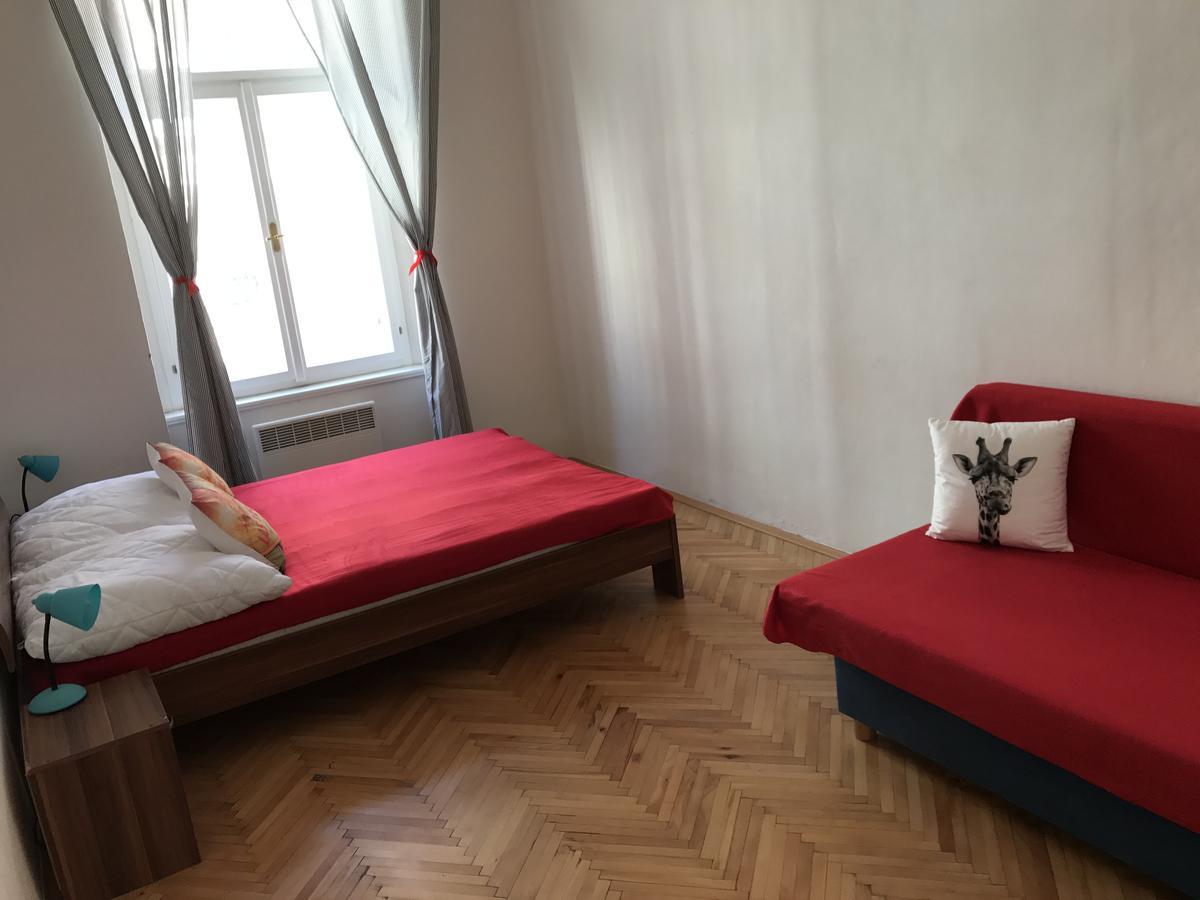 פראג Blahnikova Aparthotel מראה חיצוני תמונה